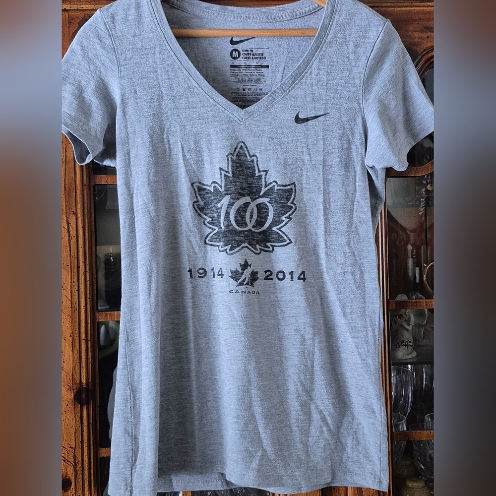 Nike Gray V-Neck Ladies 2015 Hockey T-Shirt with Maple Leaf Graphic